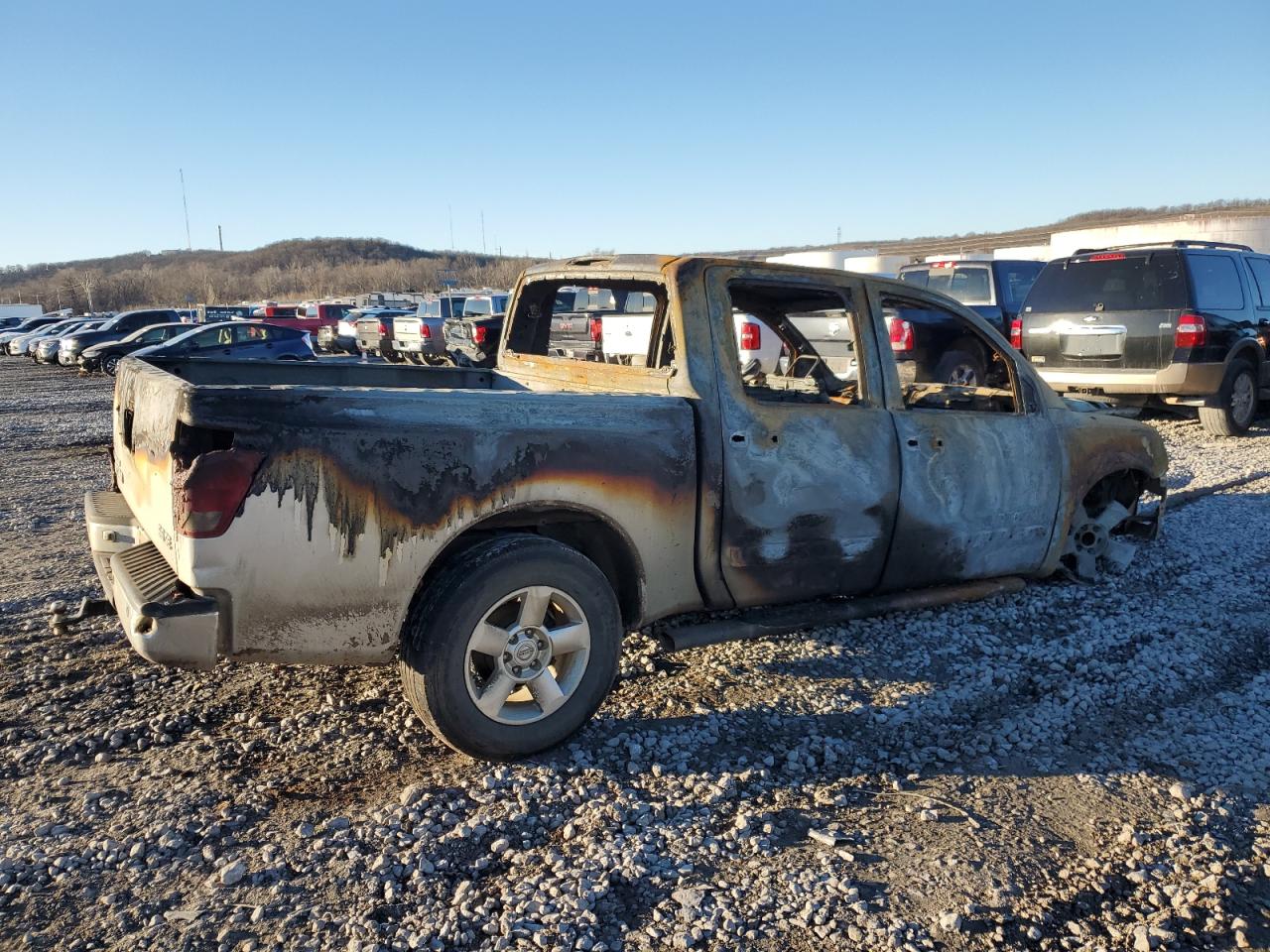 2005 Nissan Titan - Image 3