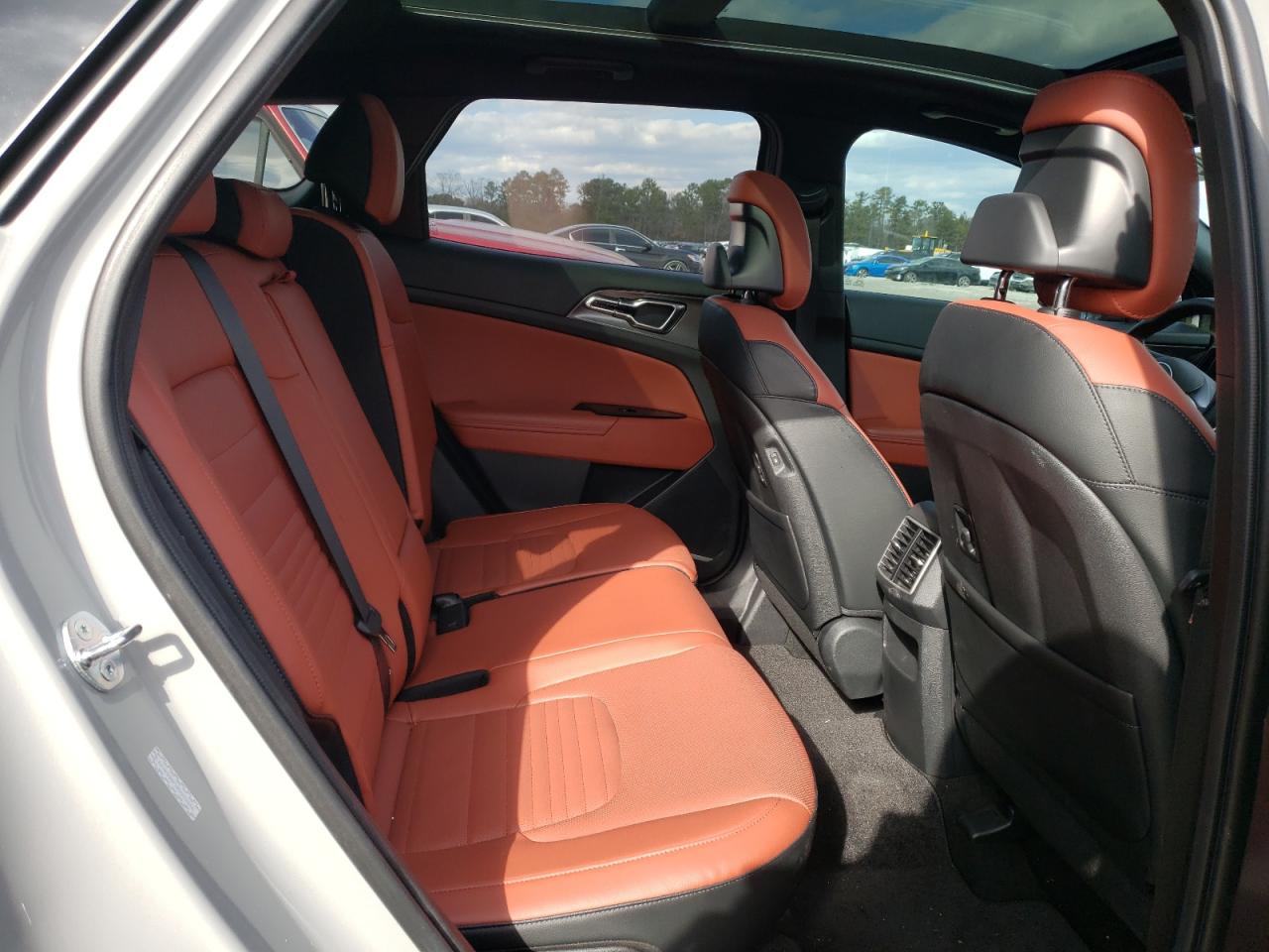 2024 Kia Sportage - Image 11