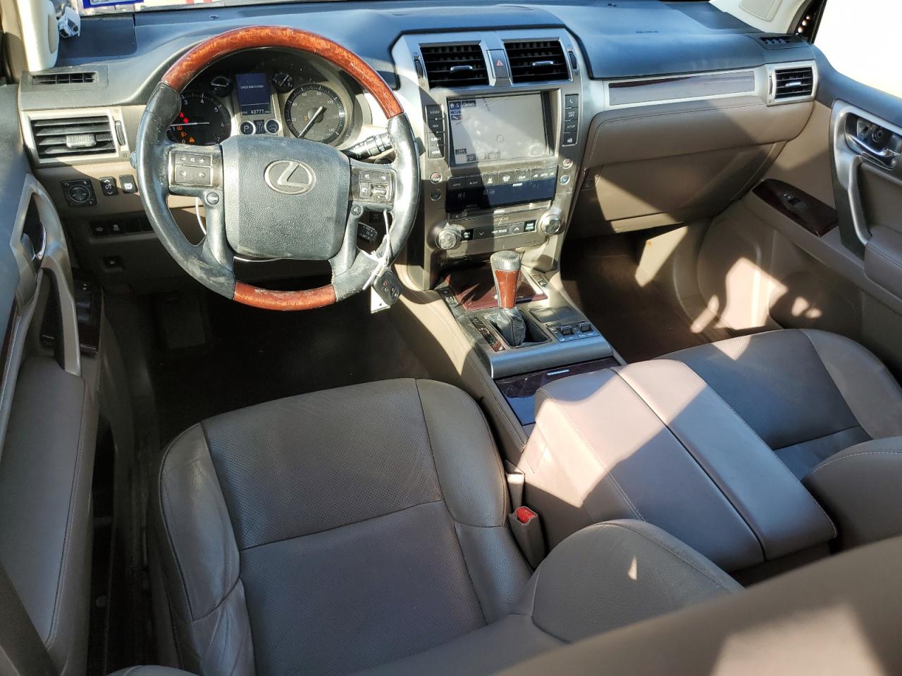 2017 Lexus GX - Image 8
