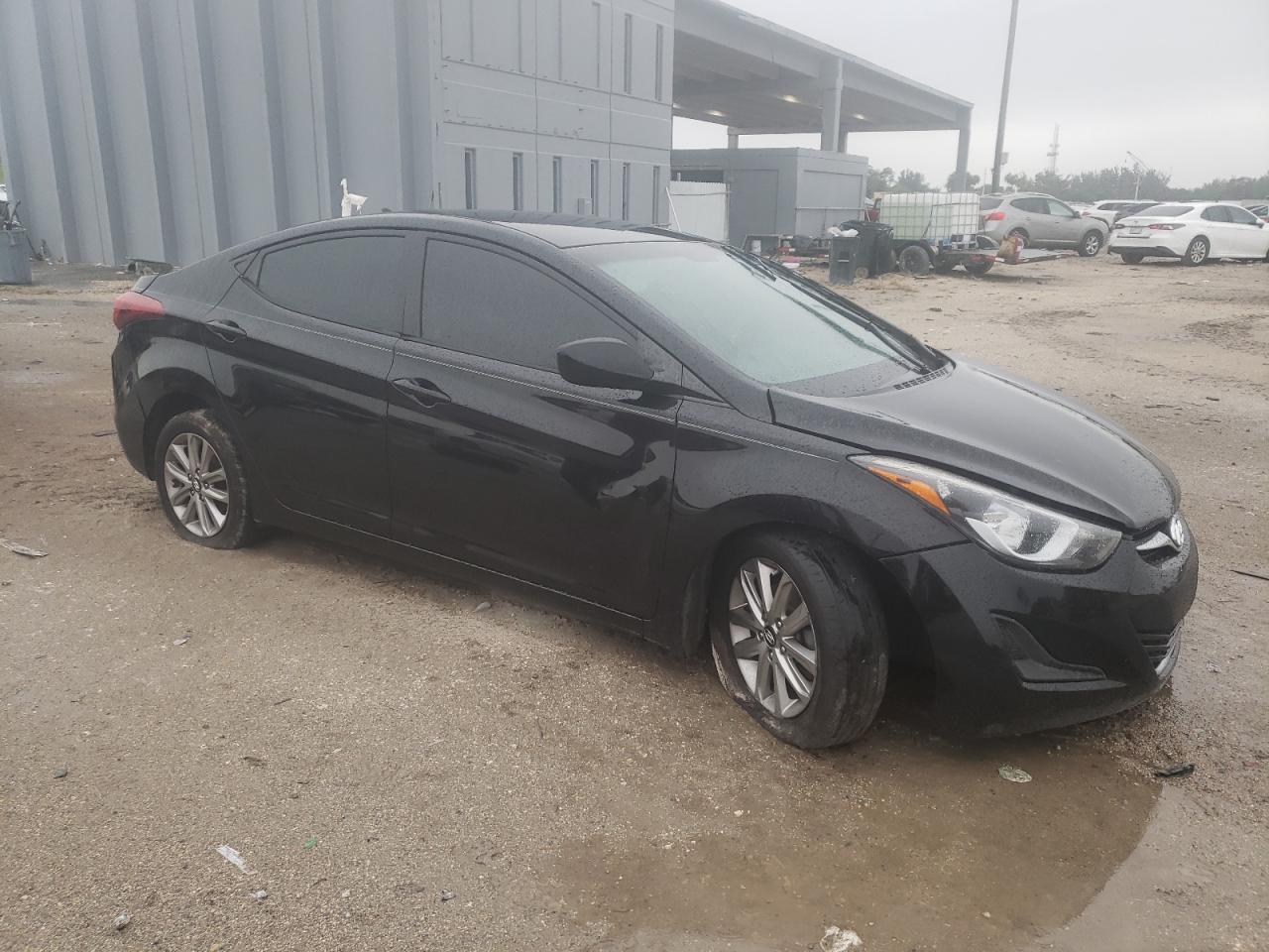2014 Hyundai Elantra - Image 4