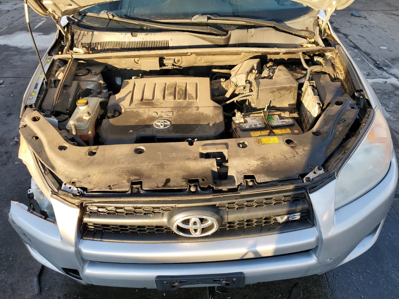 2012 Toyota RAV 4 - Image 12