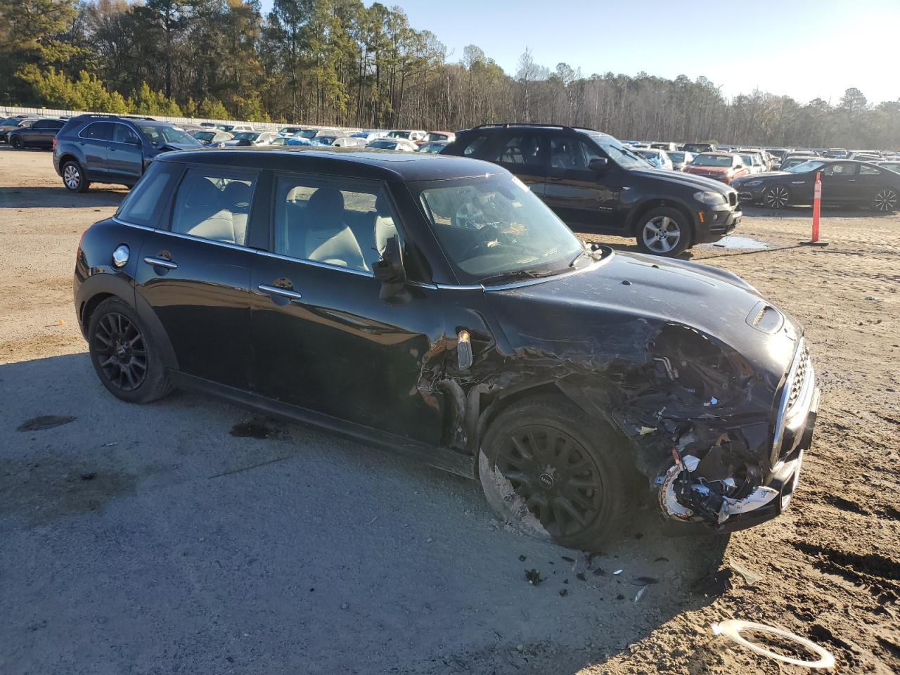 2015 MINI Cooper - Image 4