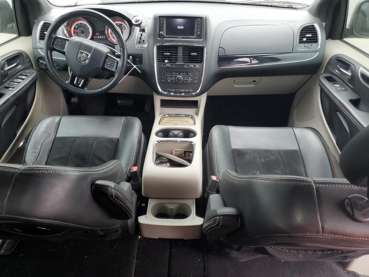 2015 Dodge Caravan - Image 8