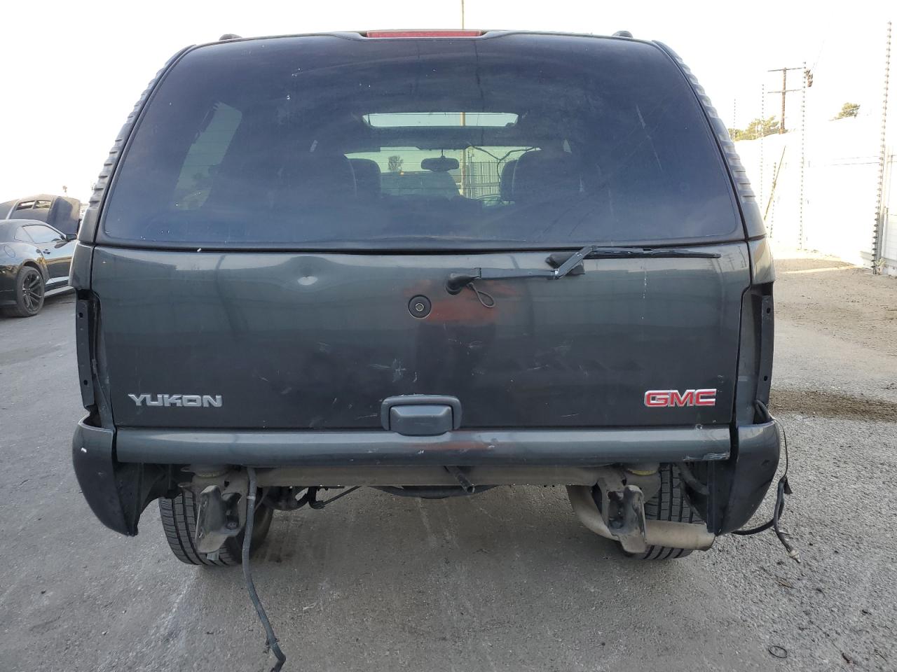 2005 GMC Yukon - Image 6