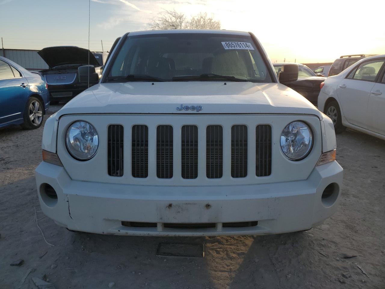 2008 Jeep Liberty (Patriot) - Image 5