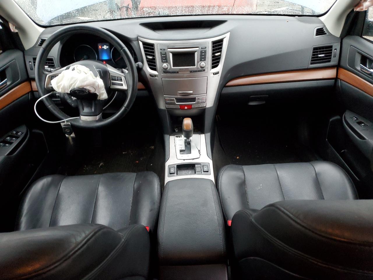 2014 Subaru Outback - Image 8