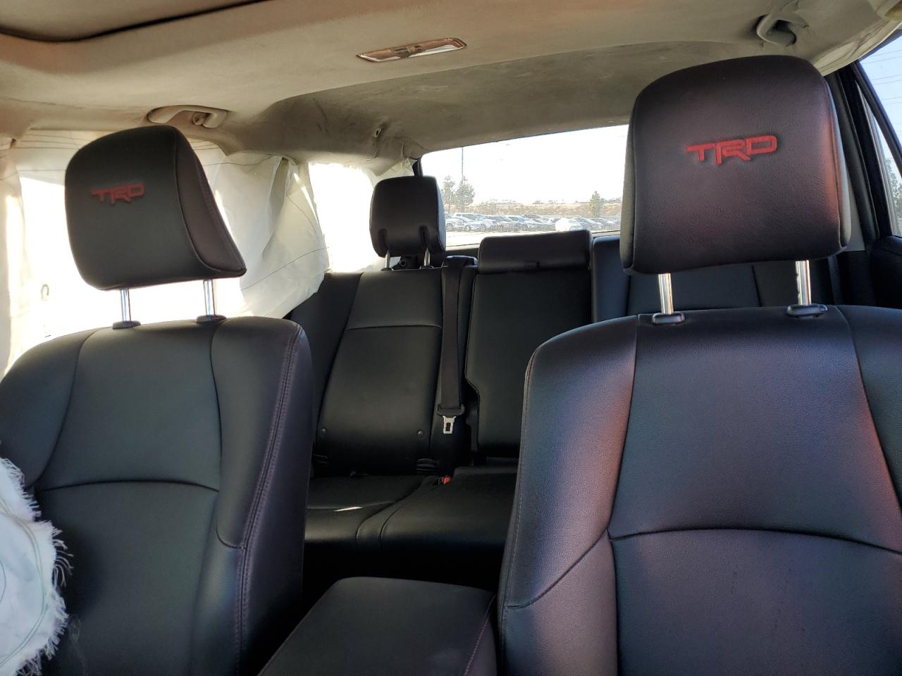 2020 Toyota 4Runner - Image 10