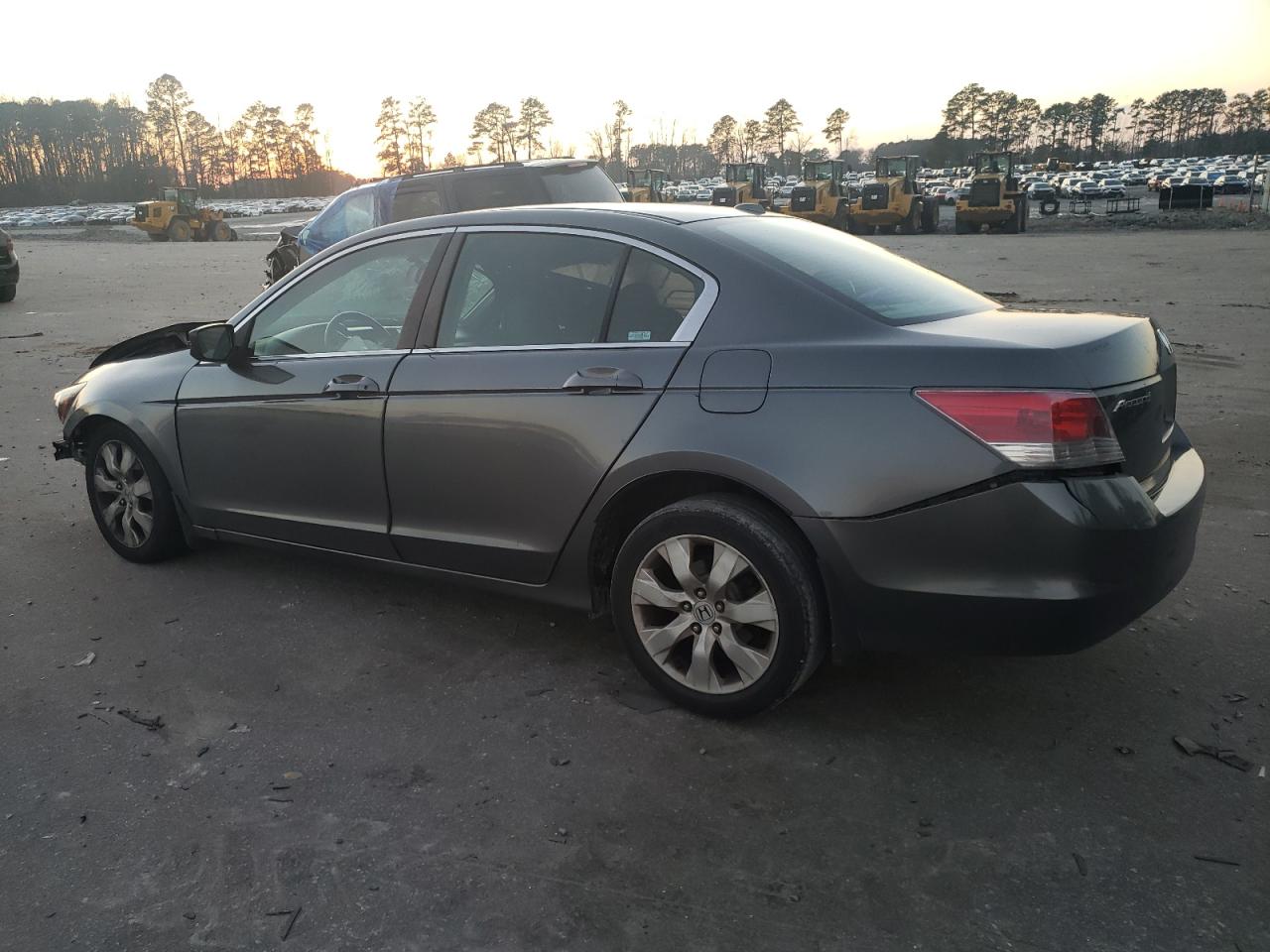 2009 Honda Accord - Image 2