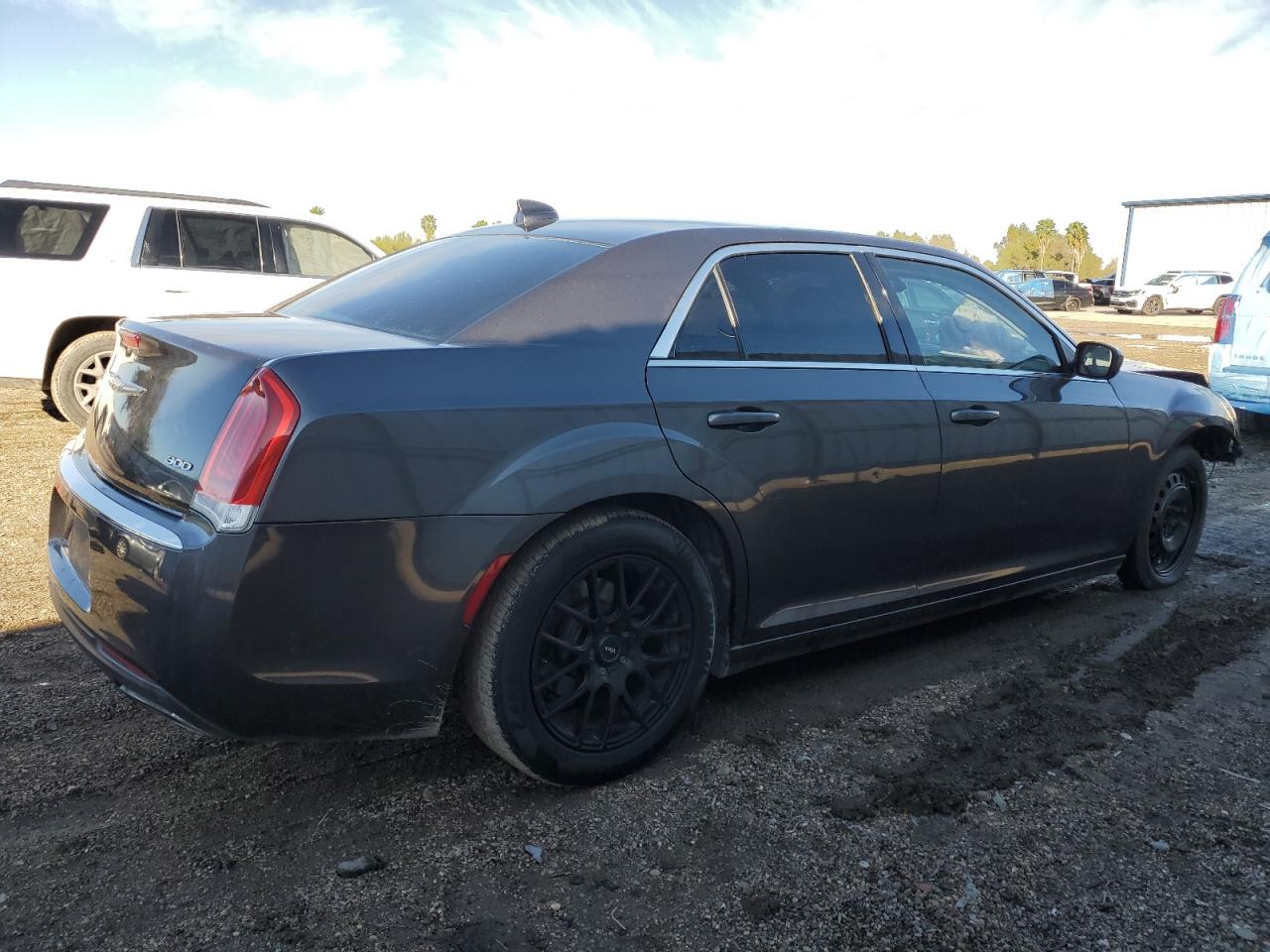 2016 Chrysler 300 - Image 3