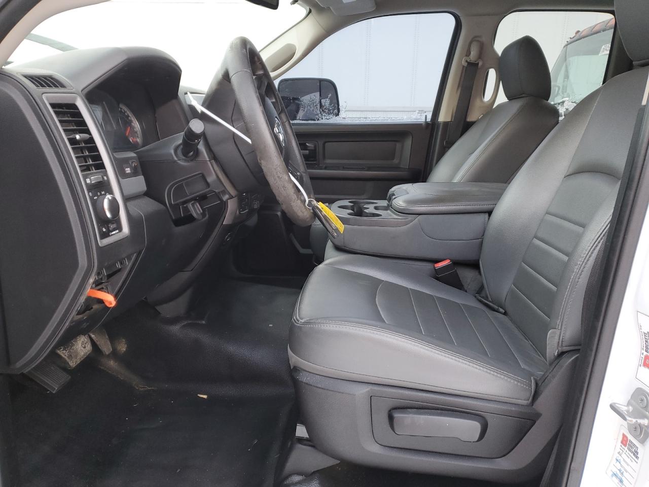 2016 RAM 1500 - Image 7