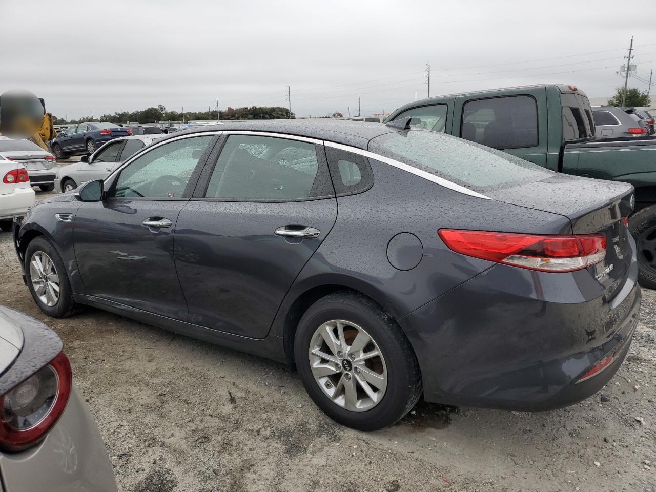 2017 Kia Optima - Image 2