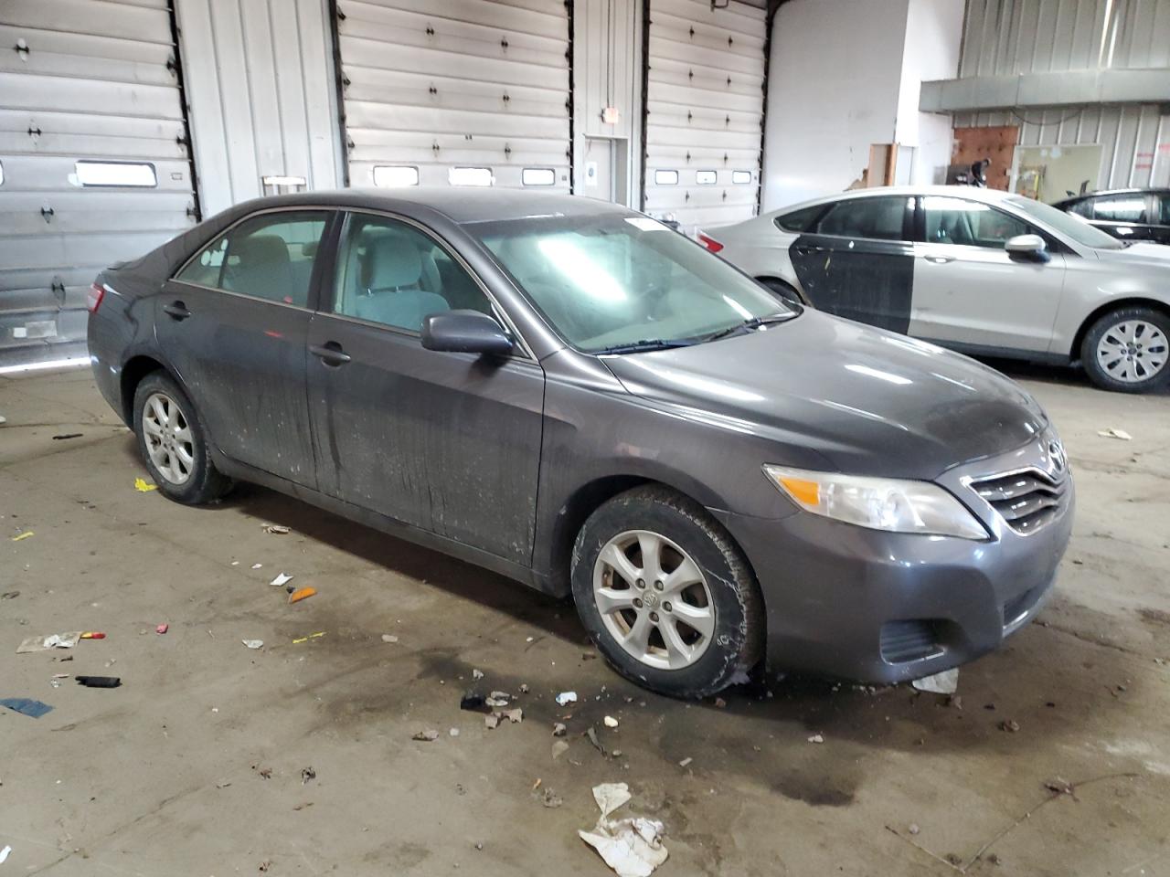 2011 Toyota Camry - Image 4