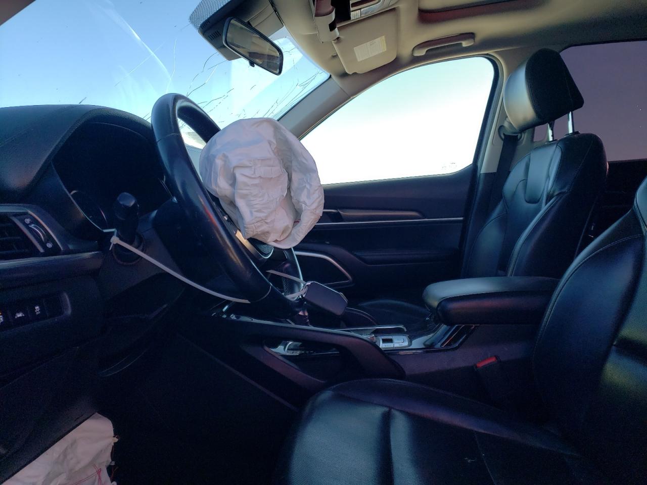 2022 Kia Telluride - Image 7