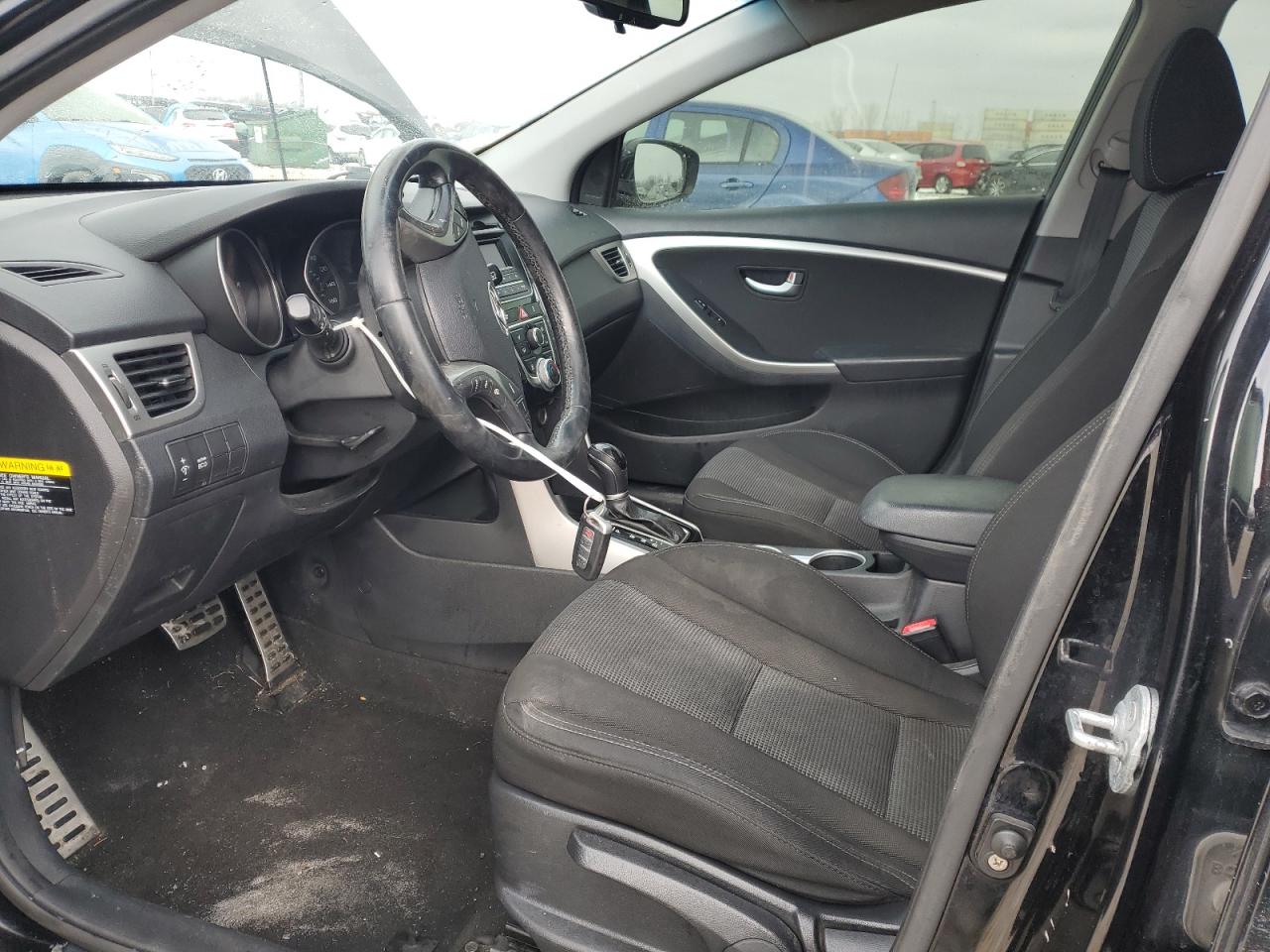 2013 Hyundai Elantra - Image 7