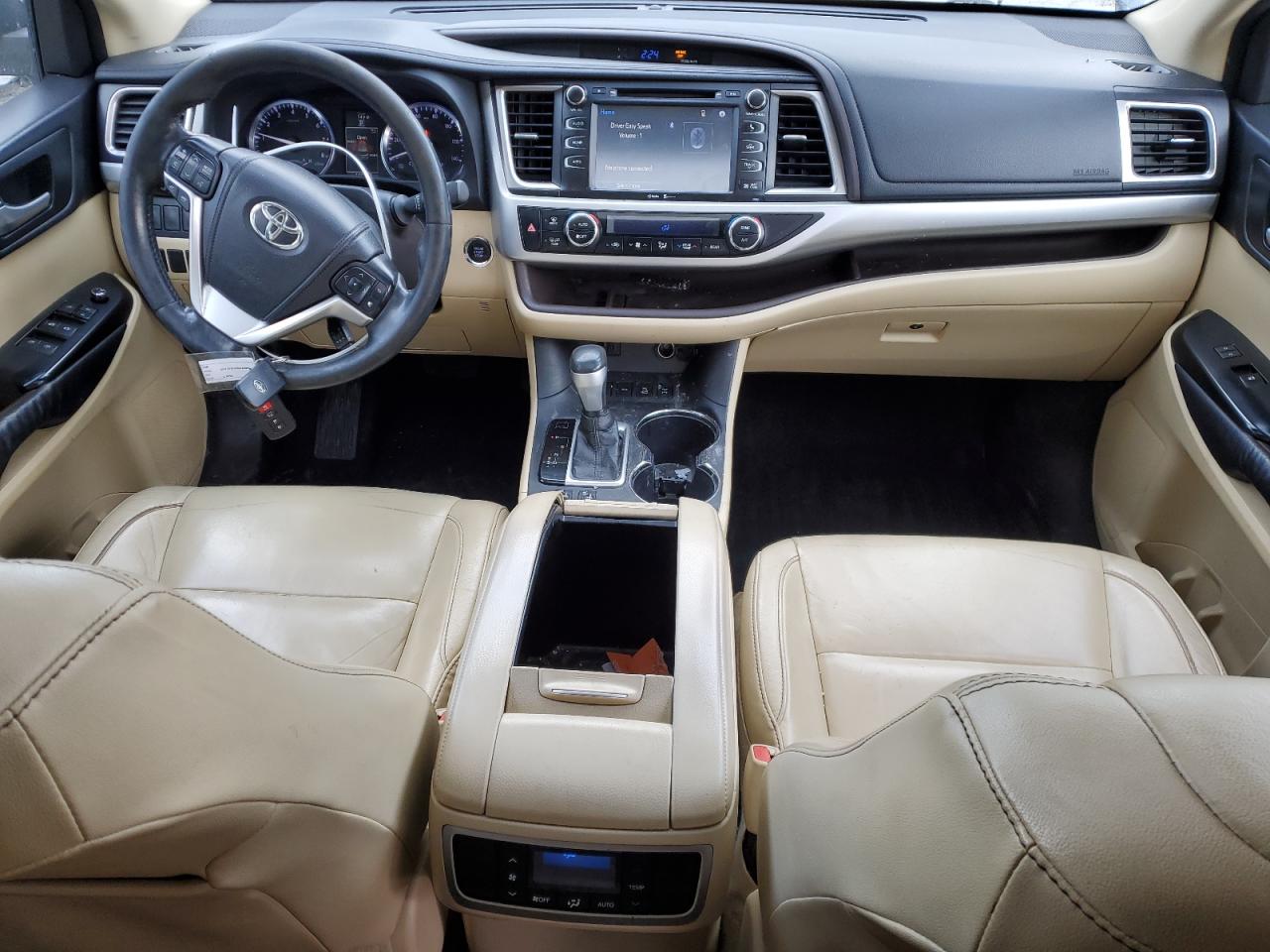 2014 Toyota Highlander - Image 8