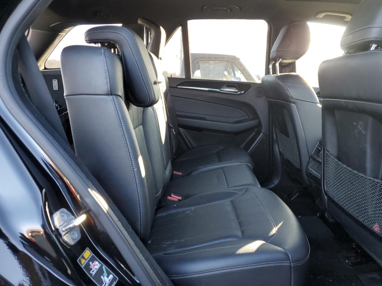 2018 Mercedes-Benz GLE - Image 11