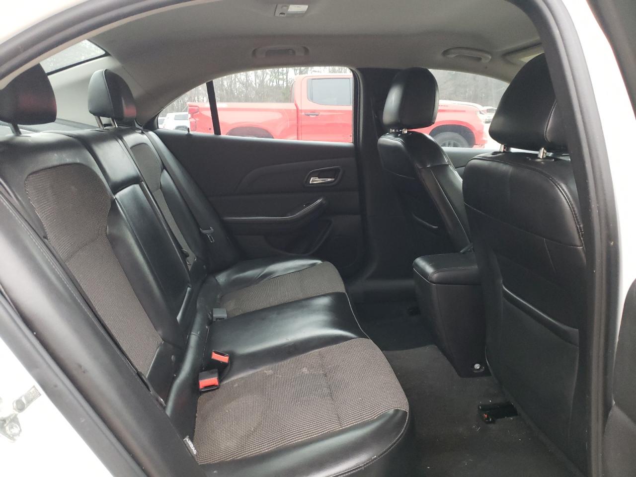 2014 Chevrolet Malibu - Image 10