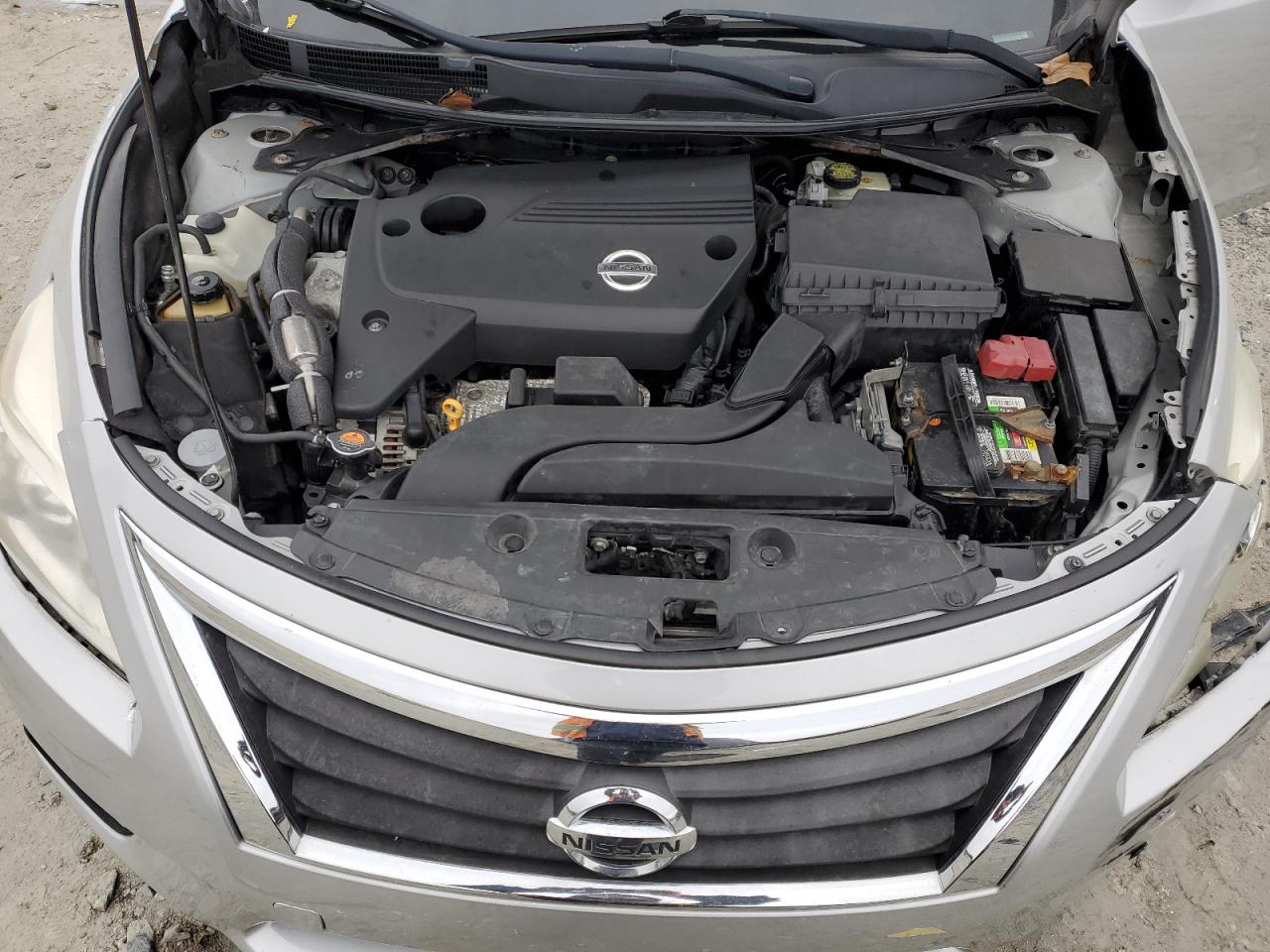 2015 Nissan Altima - Image 11