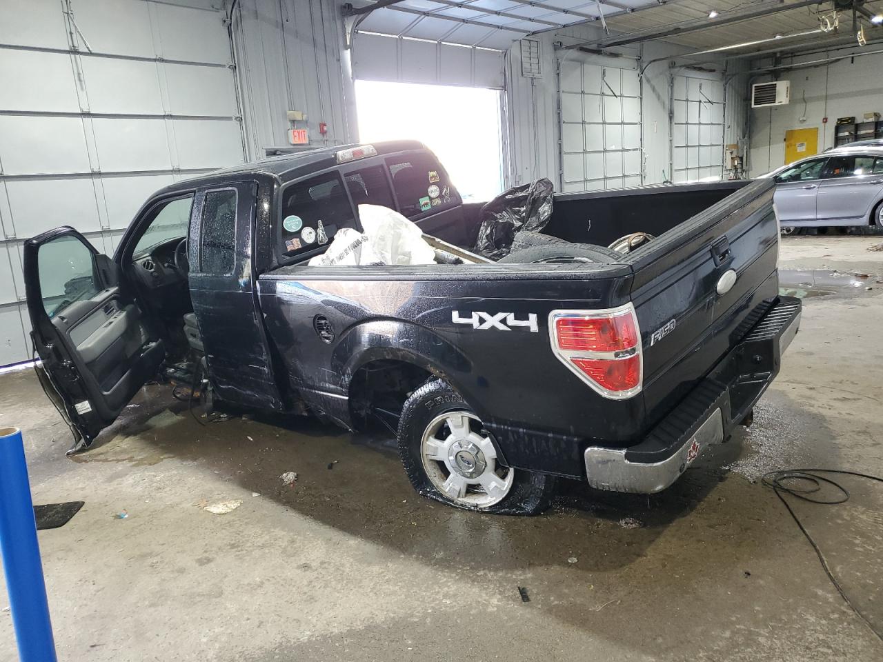 2011 Ford F-150 - Image 2