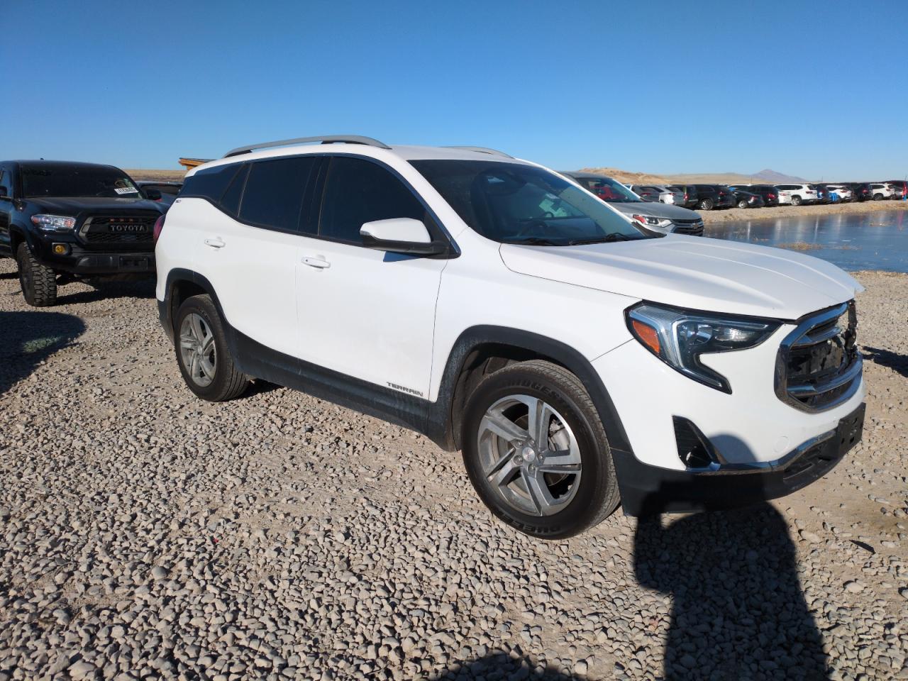 2020 GMC Terrain - Image 4