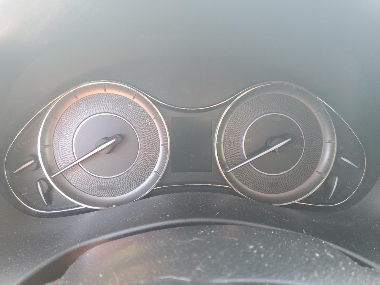 2017 Infiniti QX80 - Image 9