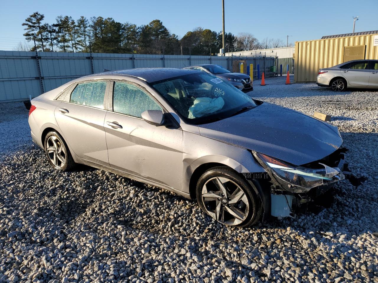 2023 Hyundai Elantra - Image 4