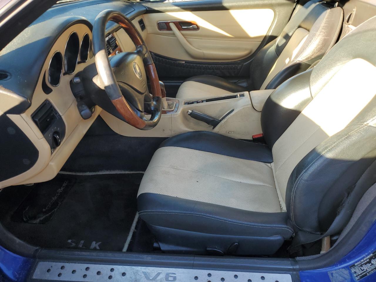 2001 Mercedes-Benz Slk 320 VIN: WDBKK65F11F205620 Lot: 88137335
