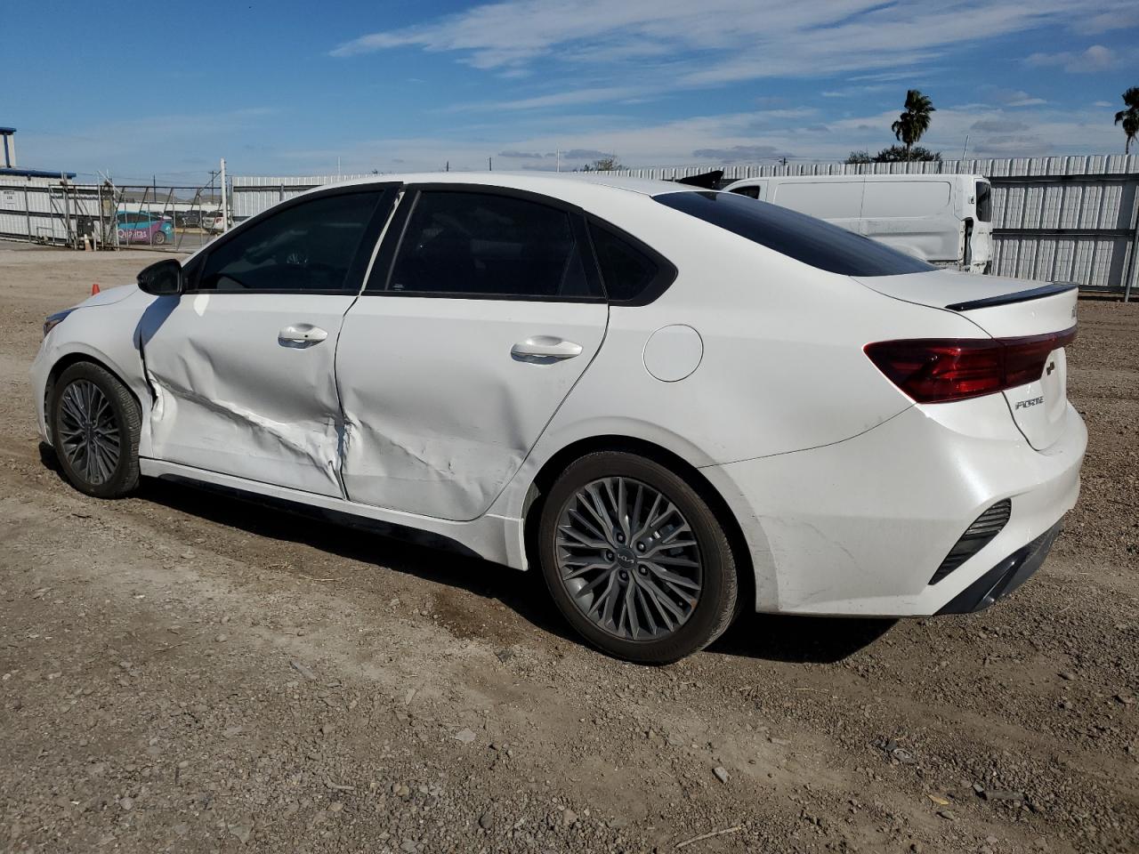 2023 Kia Forte - Image 2