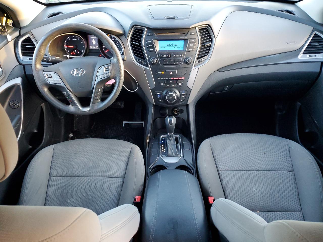 2015 Hyundai Santa Fe - Image 8
