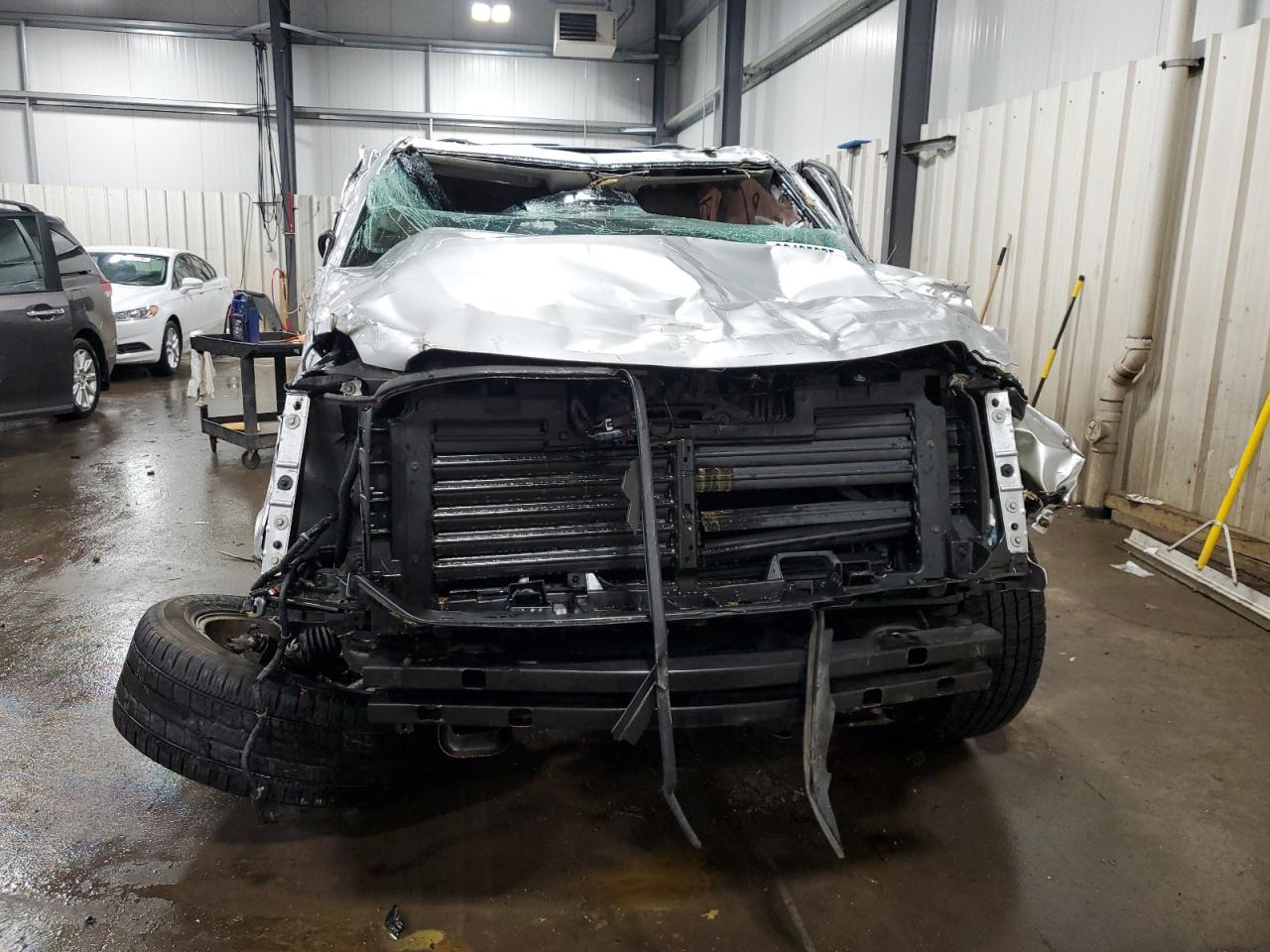 2018 GMC Yukon - Image 5