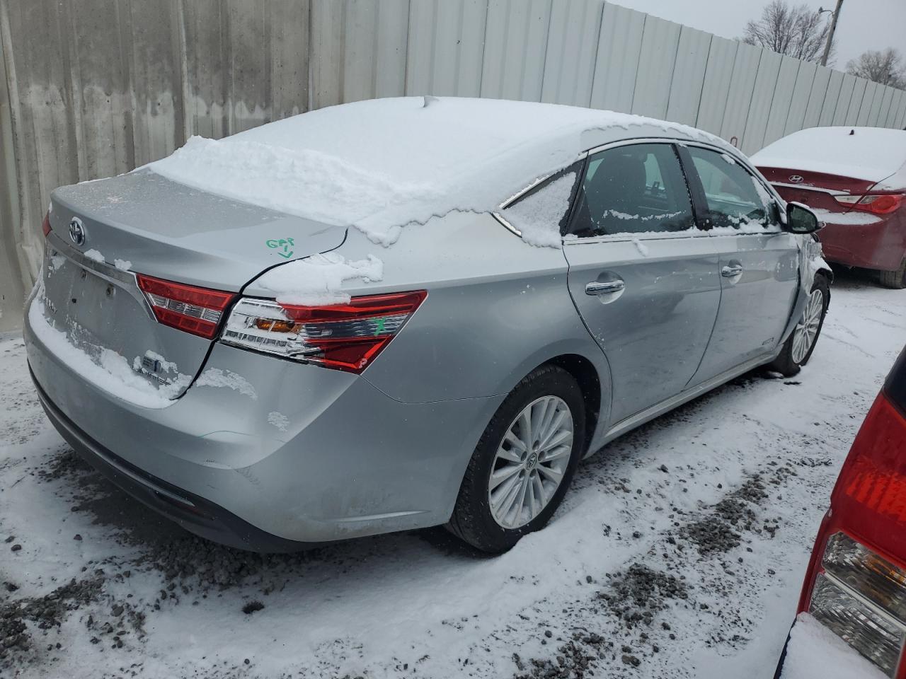 2014 Toyota Avalon - Image 3
