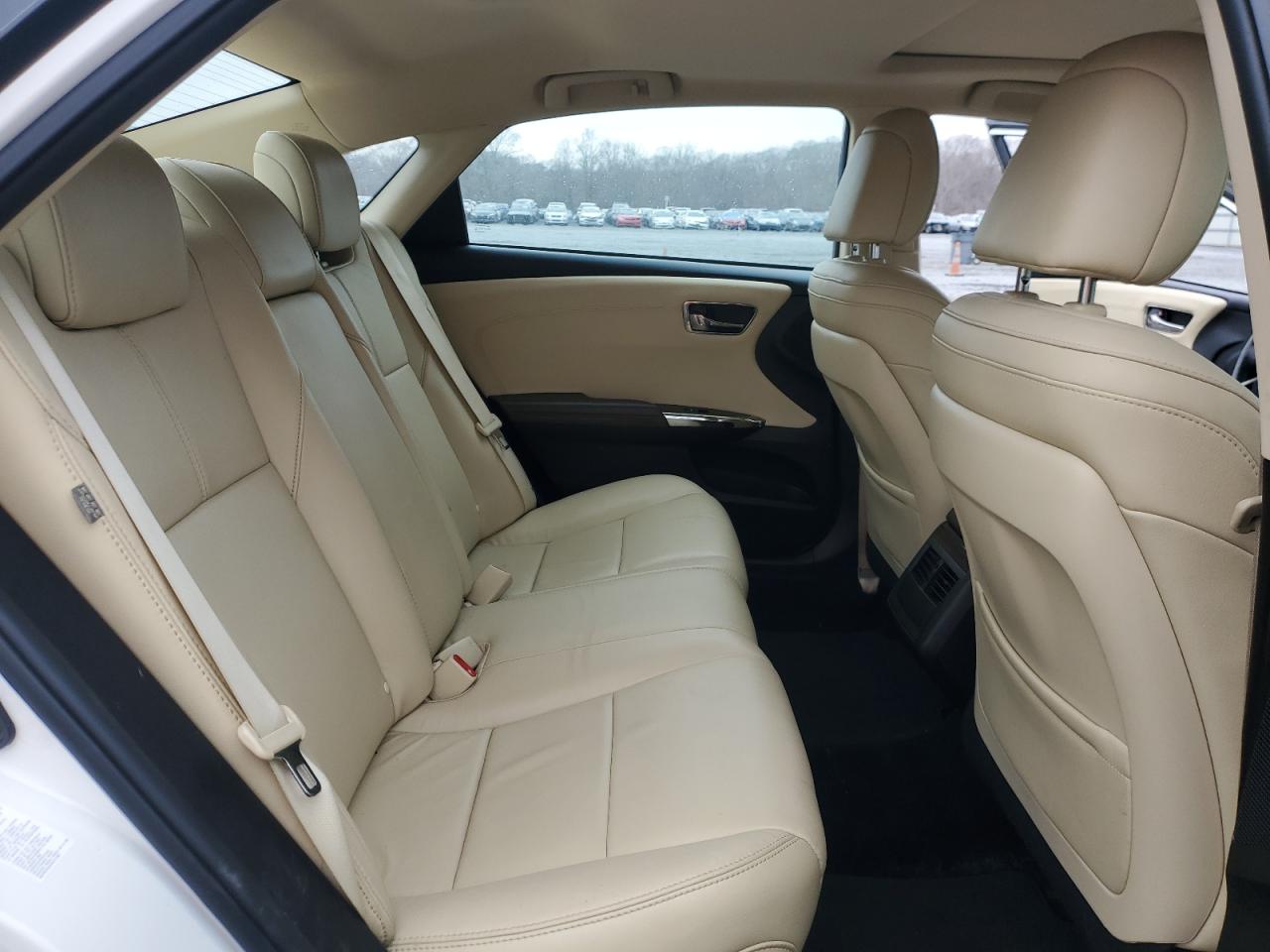 2014 Toyota Avalon - Image 10