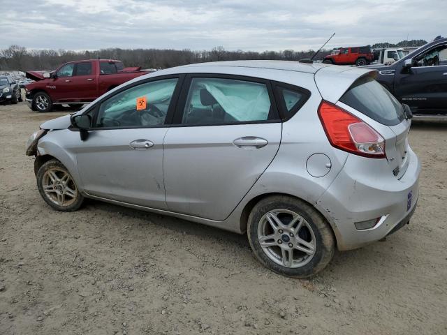  FORD FIESTA 2018 Сріблястий