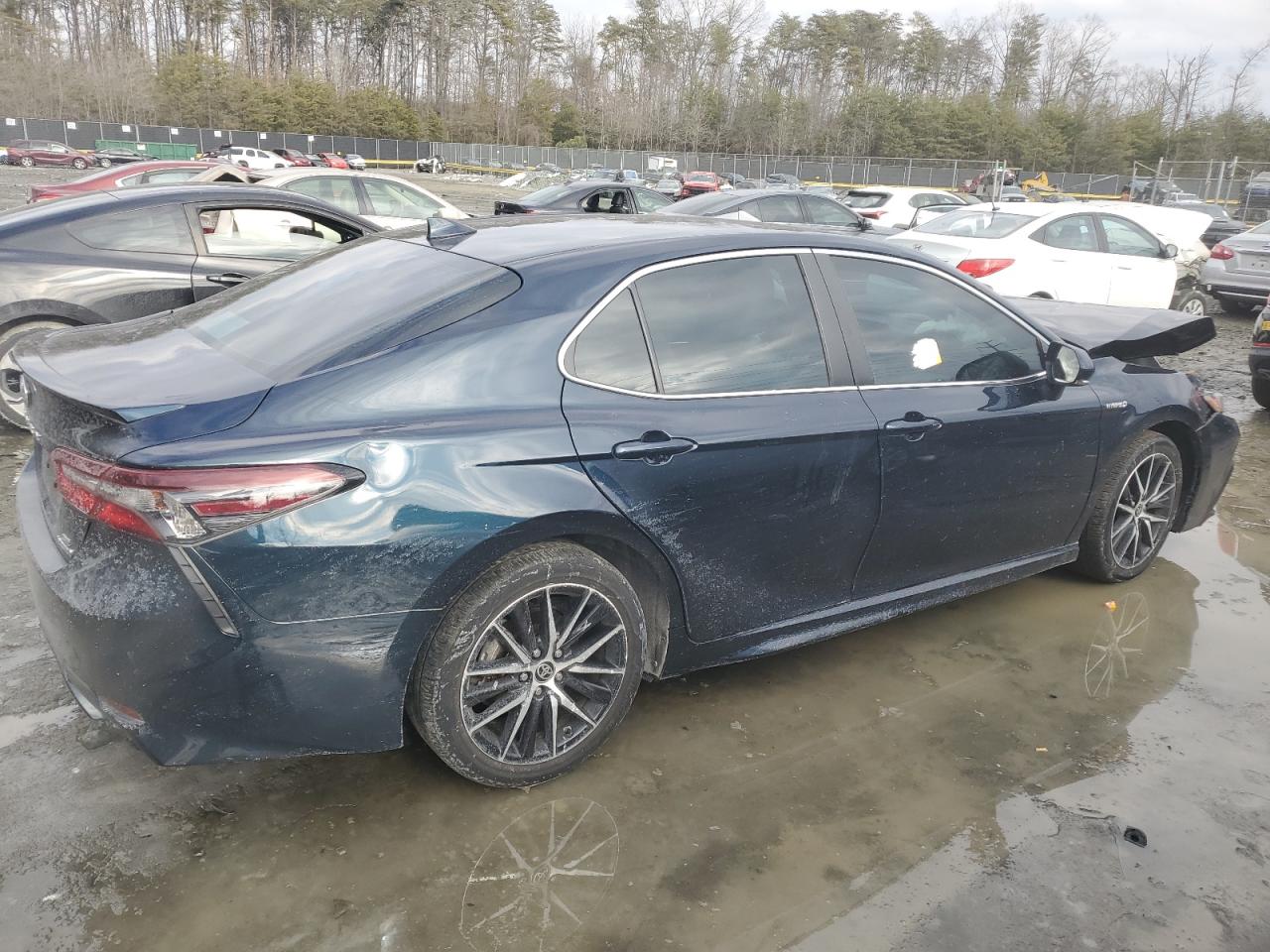 2021 Toyota Camry - Image 3