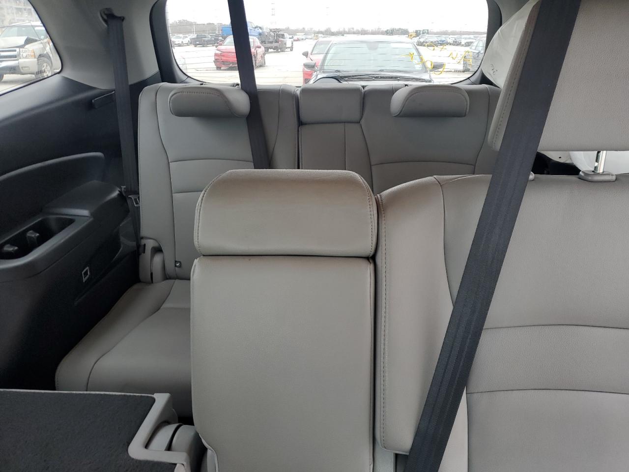 2017 Honda Pilot - Image 10