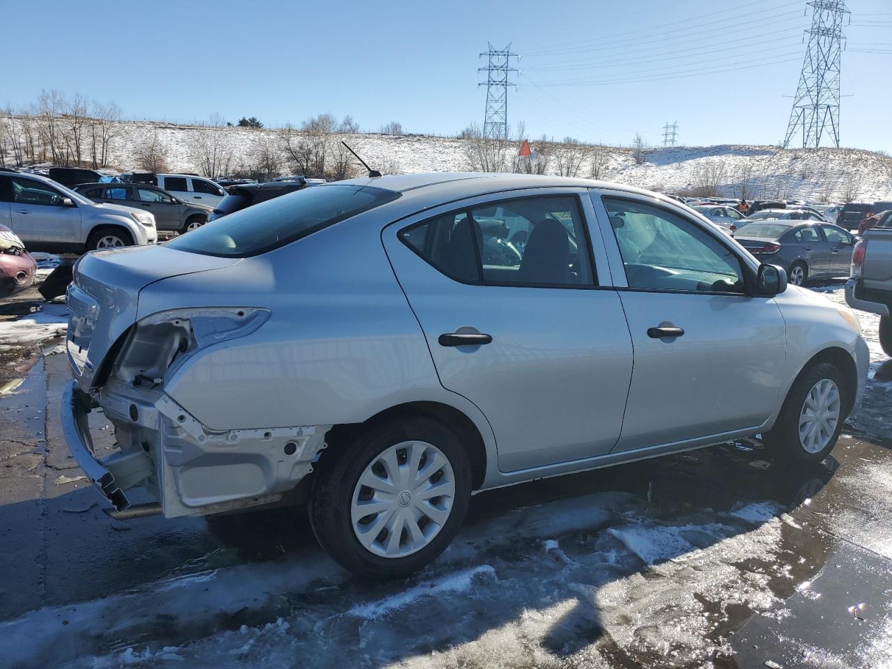 2014 Nissan Versa - Image 3