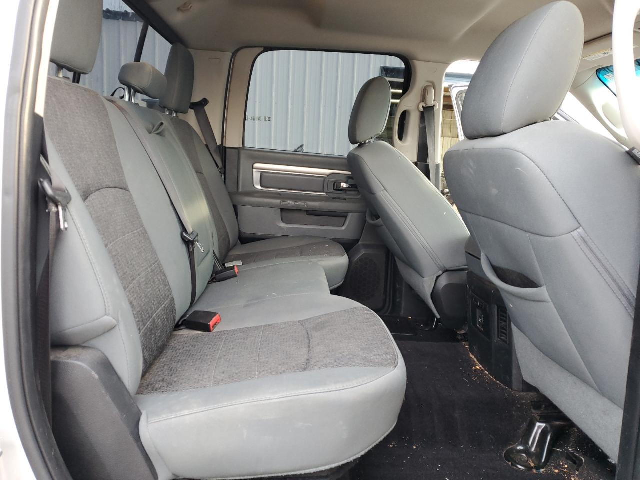 2016 RAM 1500 - Image 11