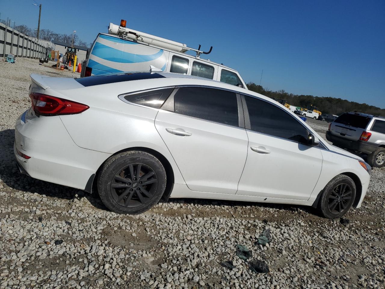2015 Hyundai Sonata - Image 3