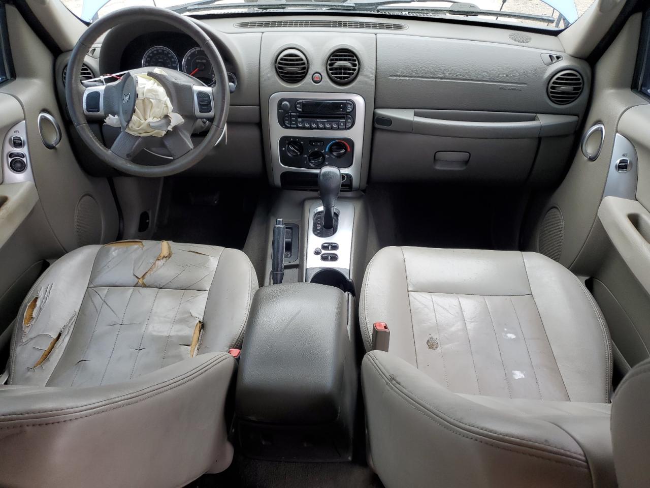 2006 Jeep Liberty (North America) - Image 8