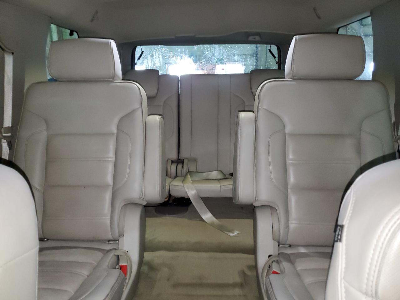 2015 GMC Yukon - Image 10
