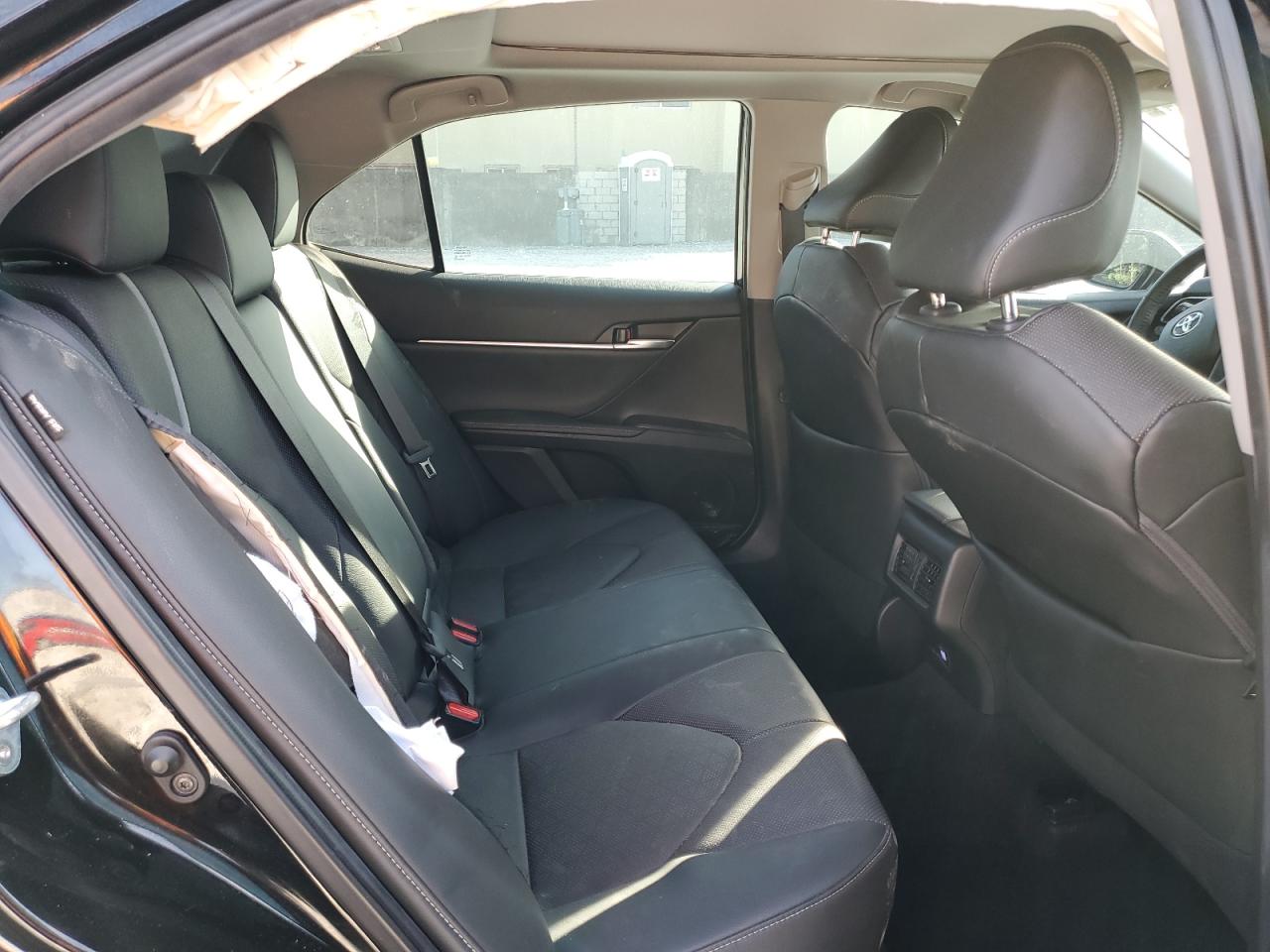 2021 Toyota Camry - Image 10