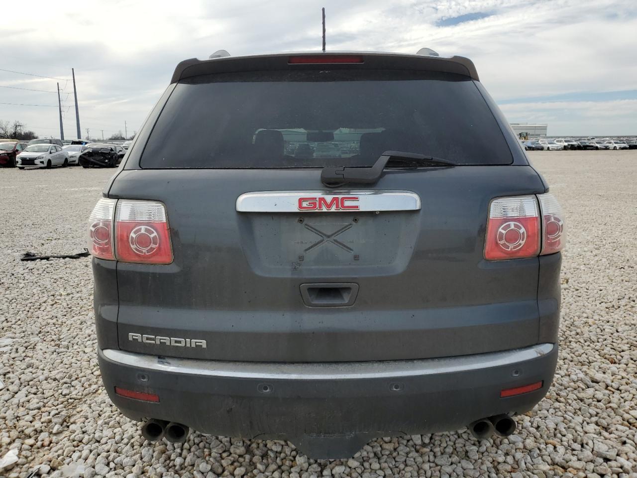 2011 GMC Acadia - Image 6