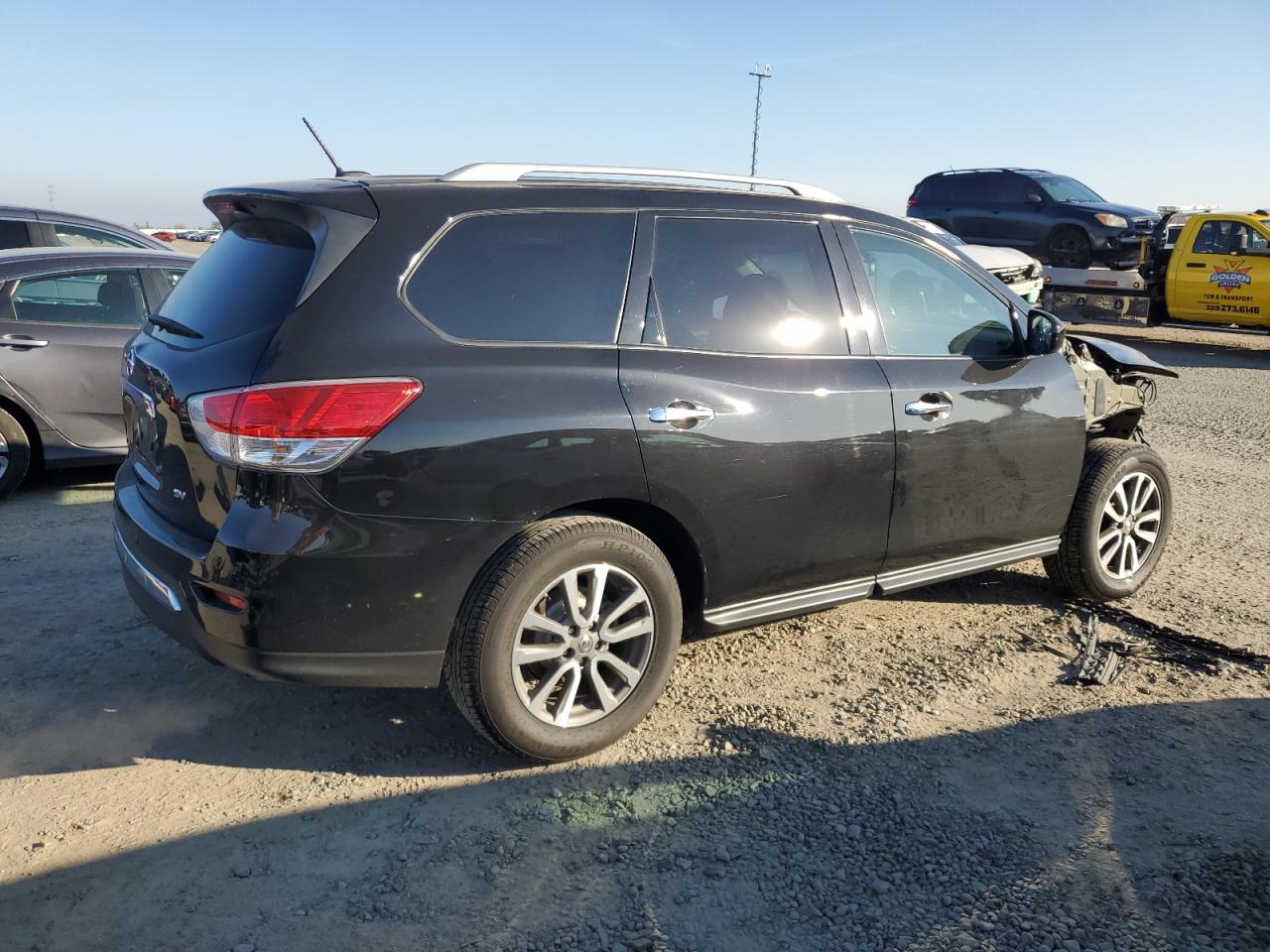 VIN 5N1AR2MN4GC623556 2016 NISSAN PATHFINDER no.3