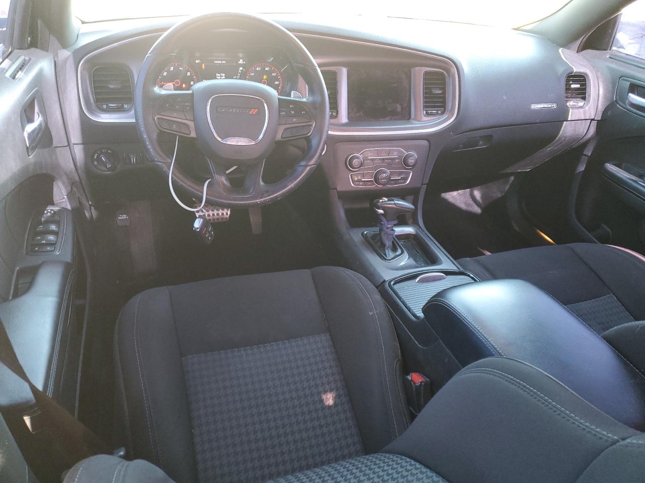 2021 Dodge Charger - Image 8
