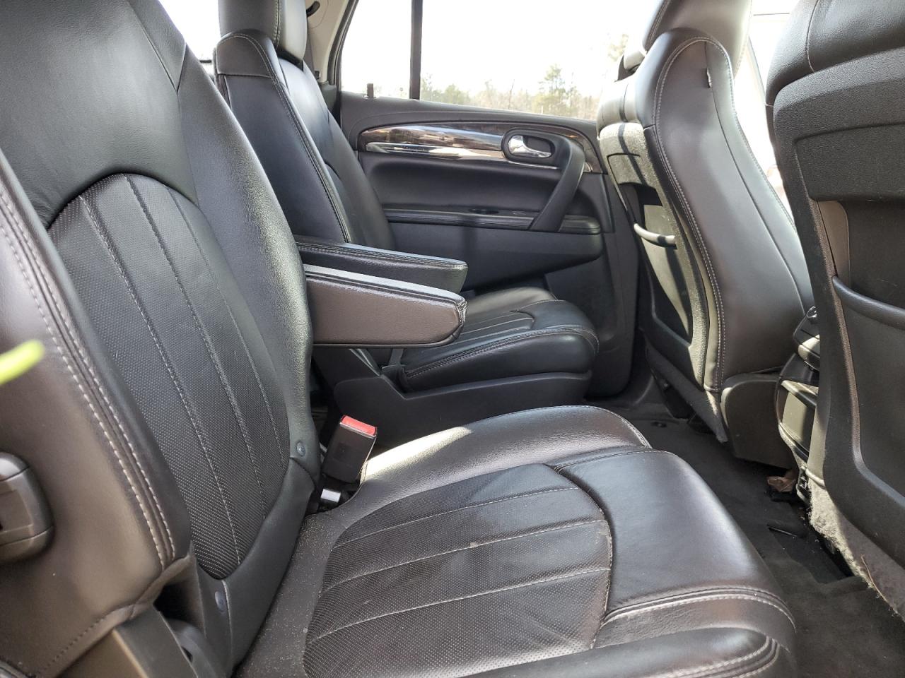 2017 Buick Enclave - Image 11
