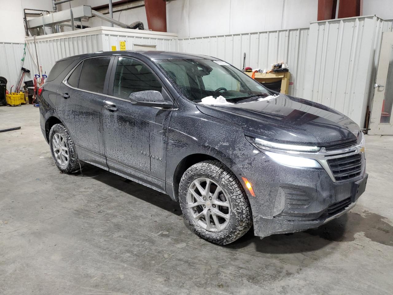 2023 Chevrolet Equinox - Image 4