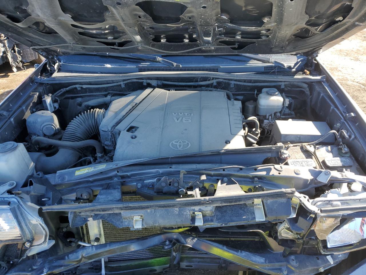 2014 Toyota Tacoma - Image 11