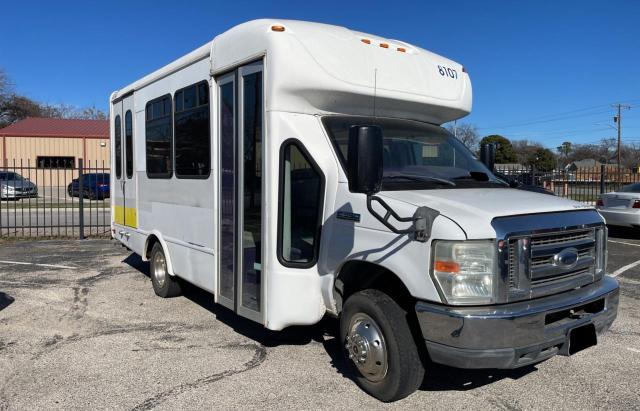 2012 Ford Econoline E350 Super Duty Cutaway Van