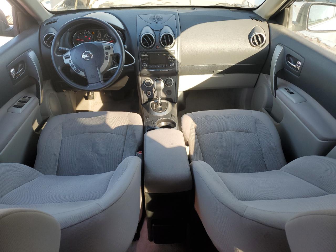 2012 Nissan Rogue - Image 8