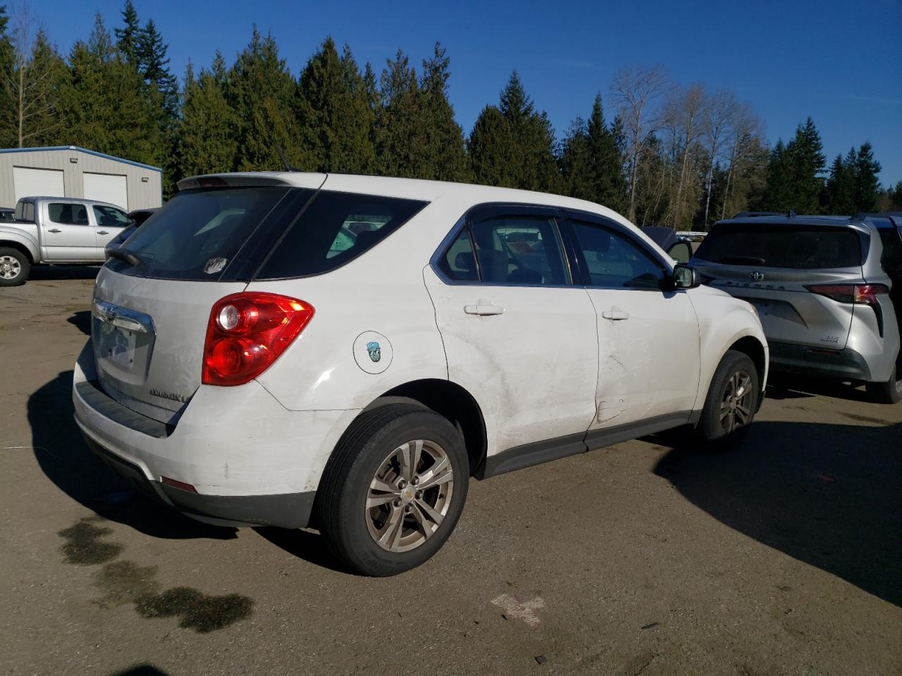 2010 Chevrolet Equinox - Image 3